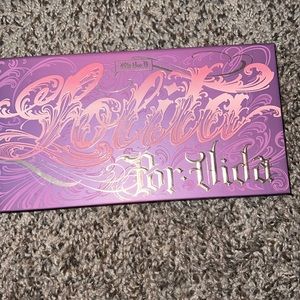 Lolita Por Vida Eyeshadow Palette